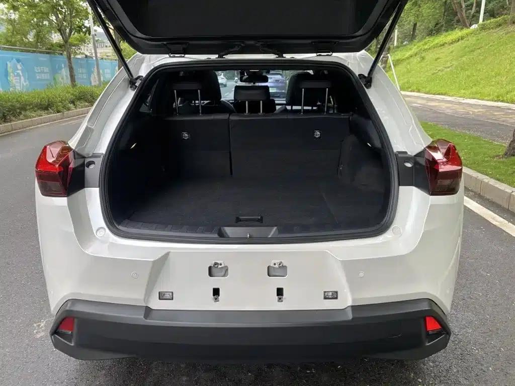 Lexus UX 2022 260h Explore Edition — миниатюра 11