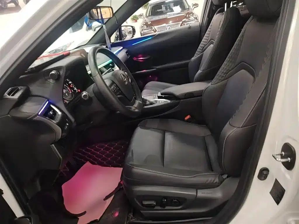 Lexus UX 2020 200 Special Edition — миниатюра 15