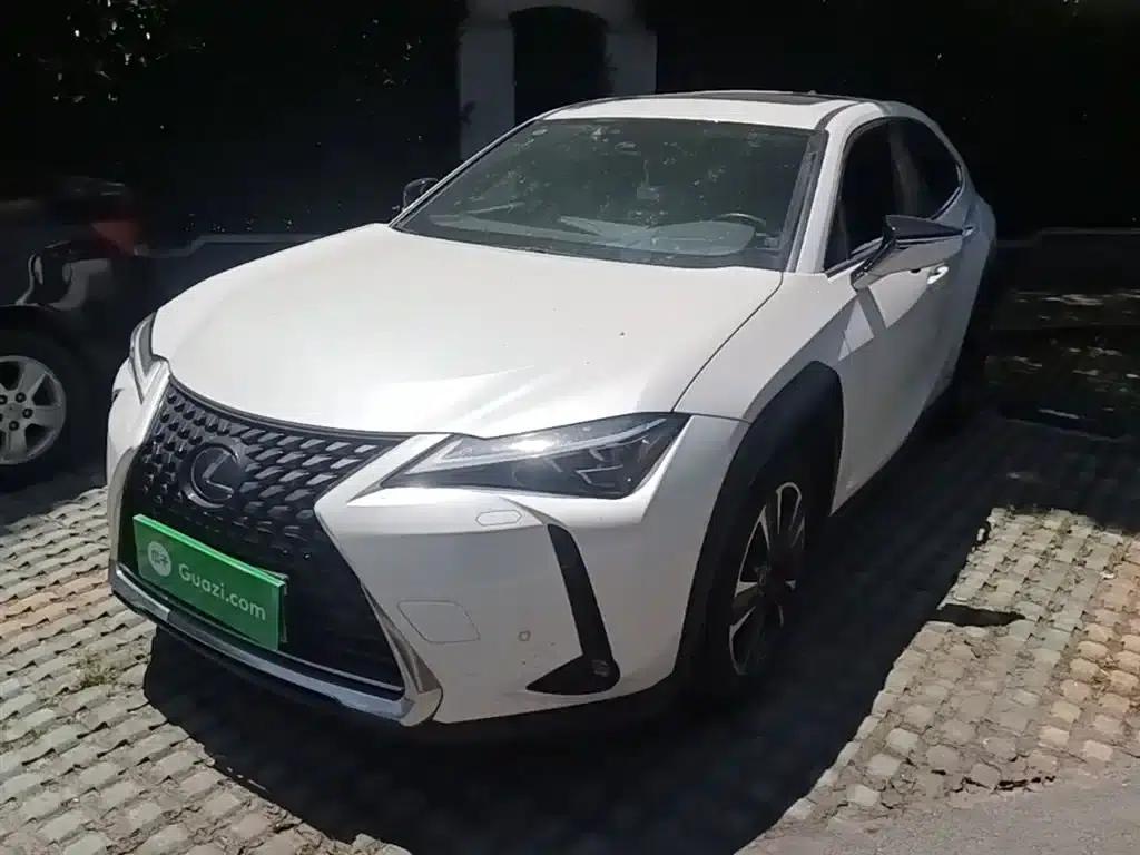Lexus UX 2020 260h Explore Edition — миниатюра 1