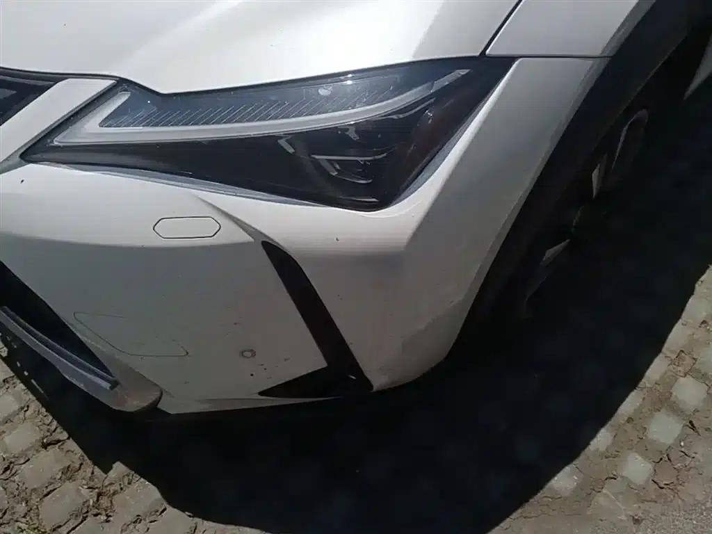 Lexus UX 2020 260h Explore Edition — миниатюра 24