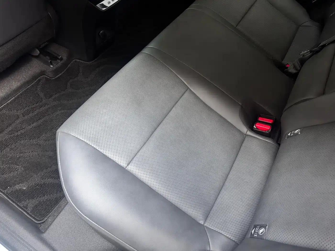 Lexus RZ 2023 450e AWD Luxury Edition — миниатюра 22