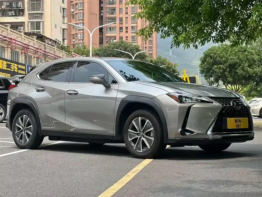 Lexus UX PHEV 2020 300e Pure Enjoy Edition — миниатюра 3
