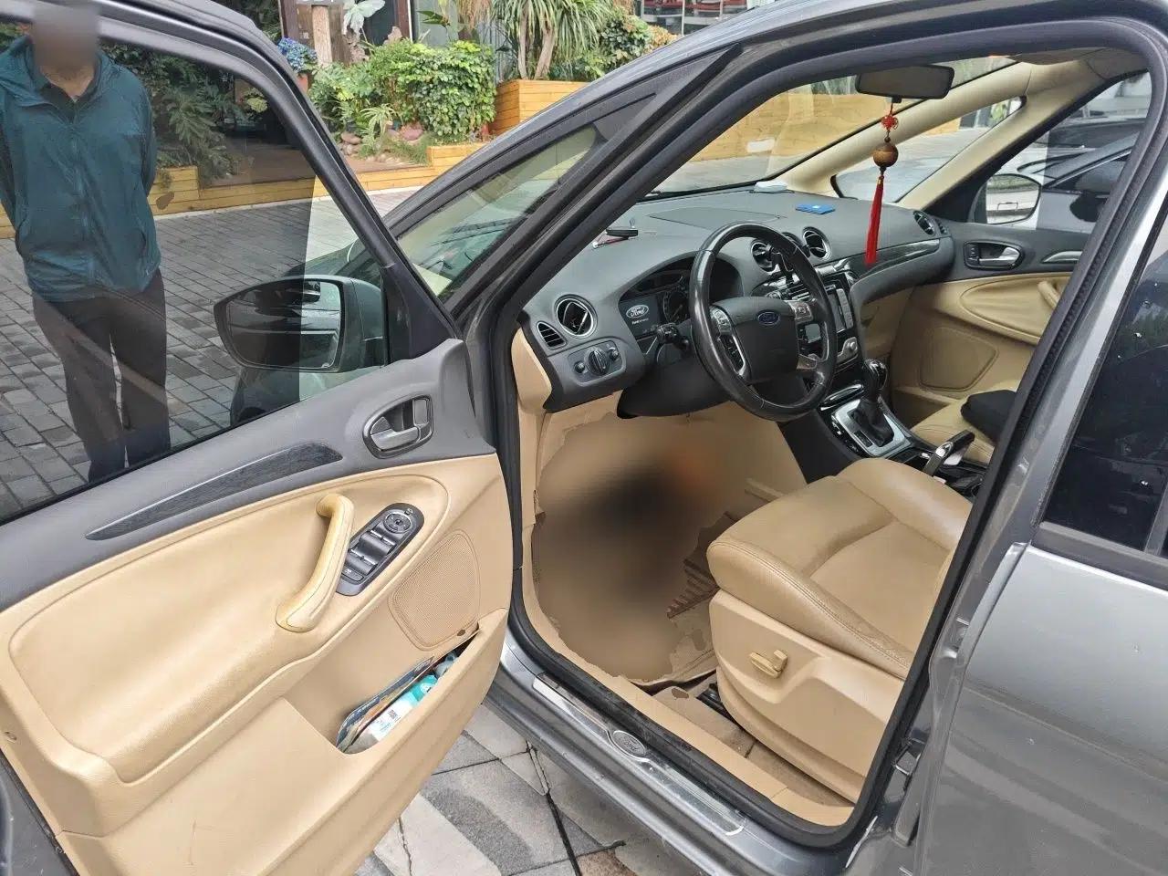 Ford S-MAX 2008 2.3L 7-Seater Flagship Navigation Version — миниатюра 17