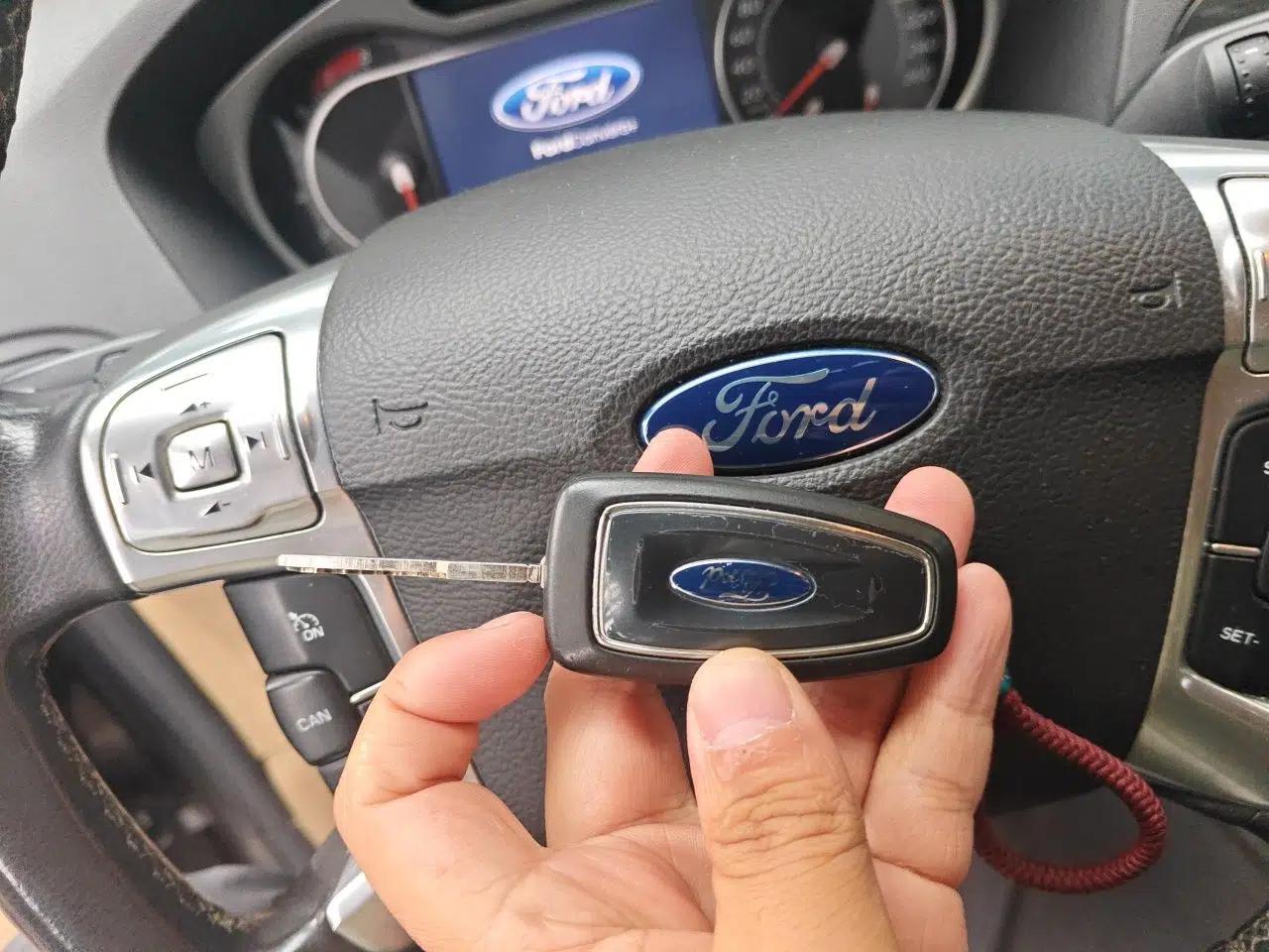Ford S-MAX 2008 2.3L 7-Seater Flagship Navigation Version — миниатюра 9