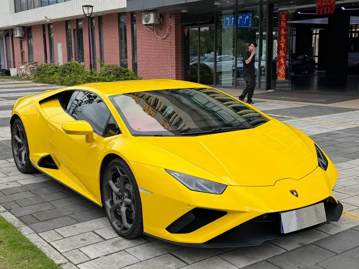 Huracán 2020 Huracán EVO RWD — миниатюра 2