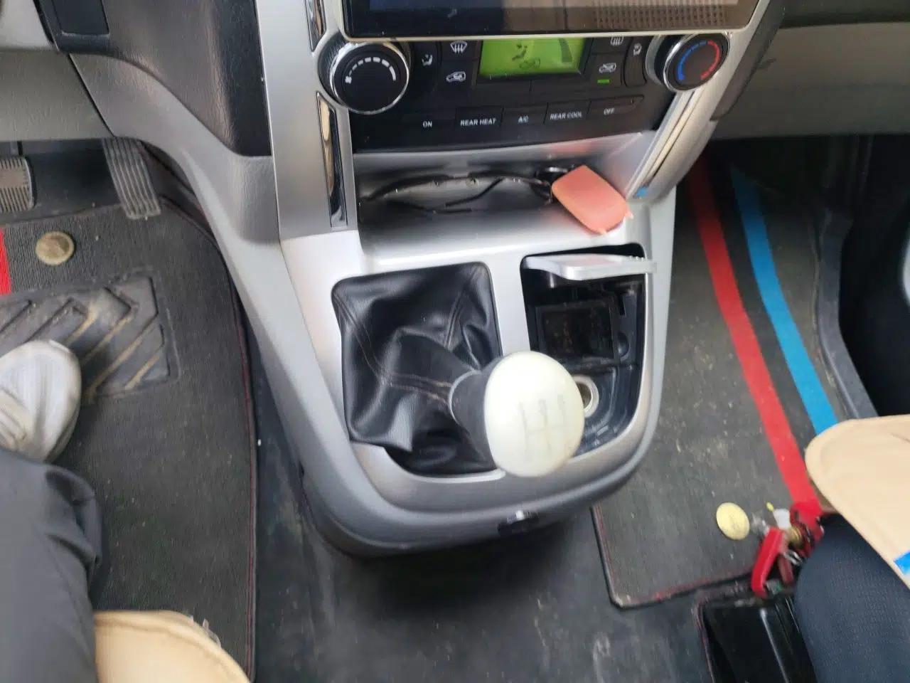 Foton Scenic G5 2021 2.0L Gasoline Commercial Version 6-Seater Multi-Purpose Passenger Vehicle 1TZS — миниатюра 15
