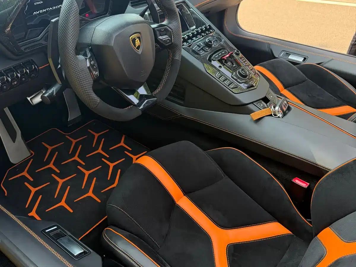 2013 Aventador LP 700-4 Roadster — миниатюра 5