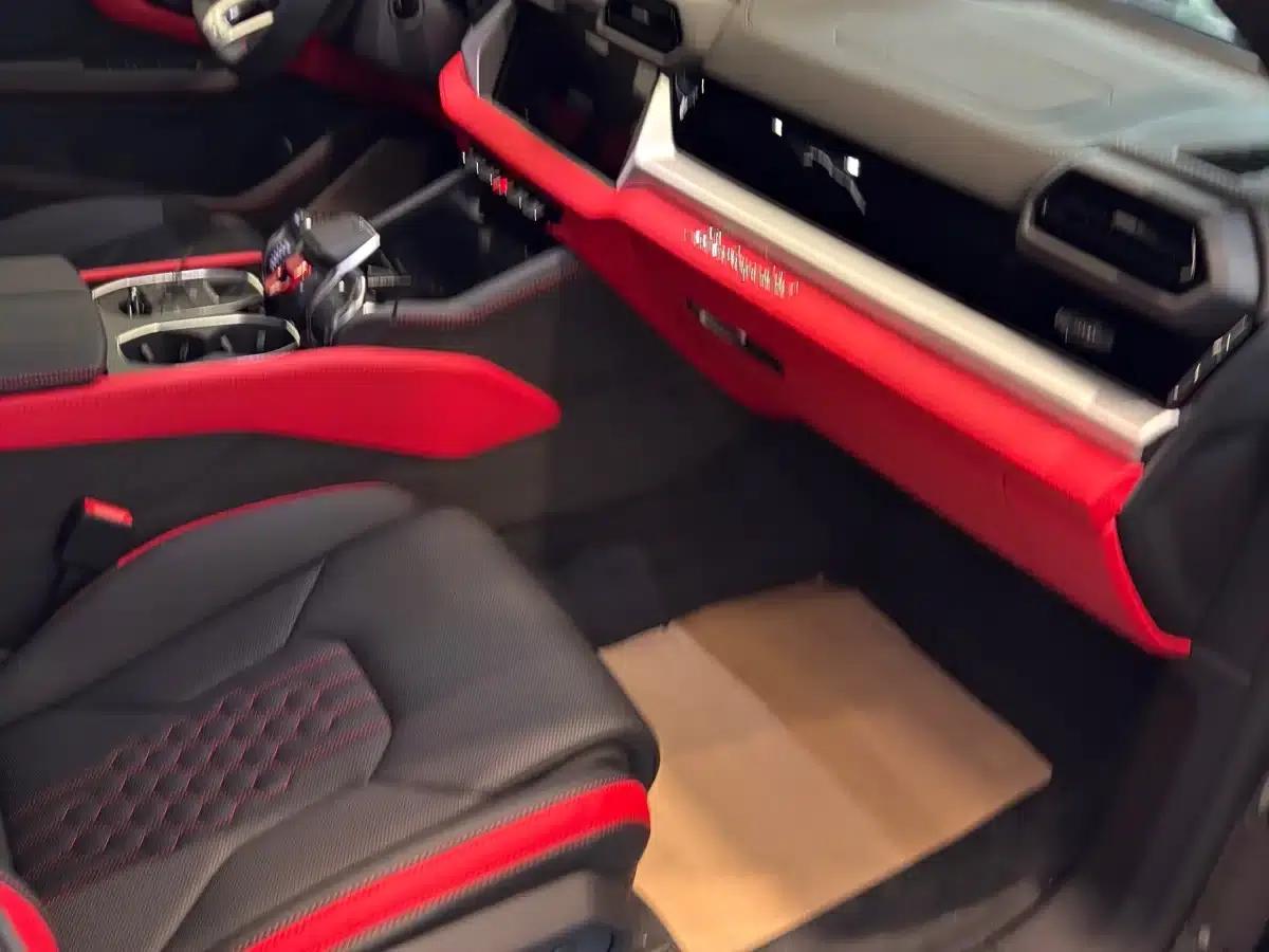 2025 Urus SE 4.0T Standard Edition — миниатюра 2