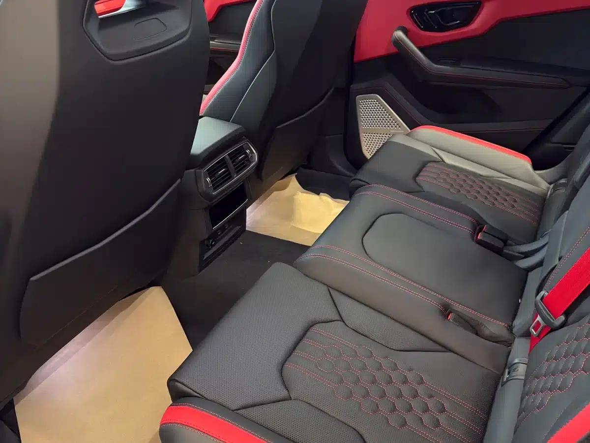 2025 Urus SE 4.0T Standard Edition — миниатюра 4
