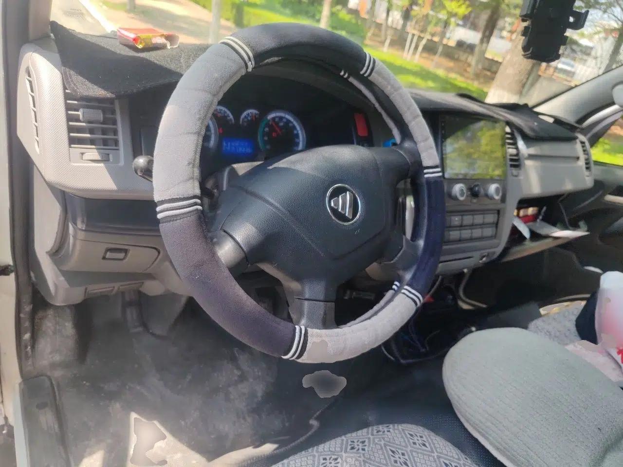 Foton Scenic G7 New Energy 2022 Van Long Wheelbase High Roof 2 Seats CATL 50.23 kWh — миниатюра 11