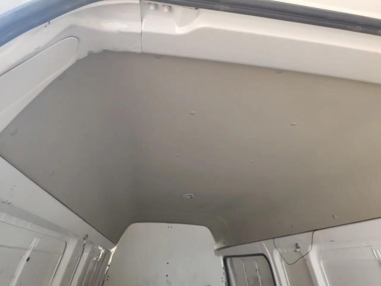 Foton Scenic G7 New Energy 2022 Van Long Wheelbase High Roof 2 Seats CATL 50.23 kWh — миниатюра 19