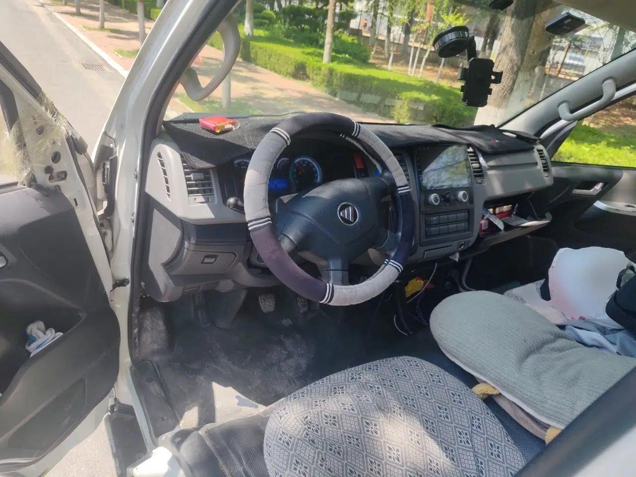 Foton Scenic G7 New Energy 2022 Van Long Wheelbase High Roof 2 Seats CATL 50.23 kWh — миниатюра 10