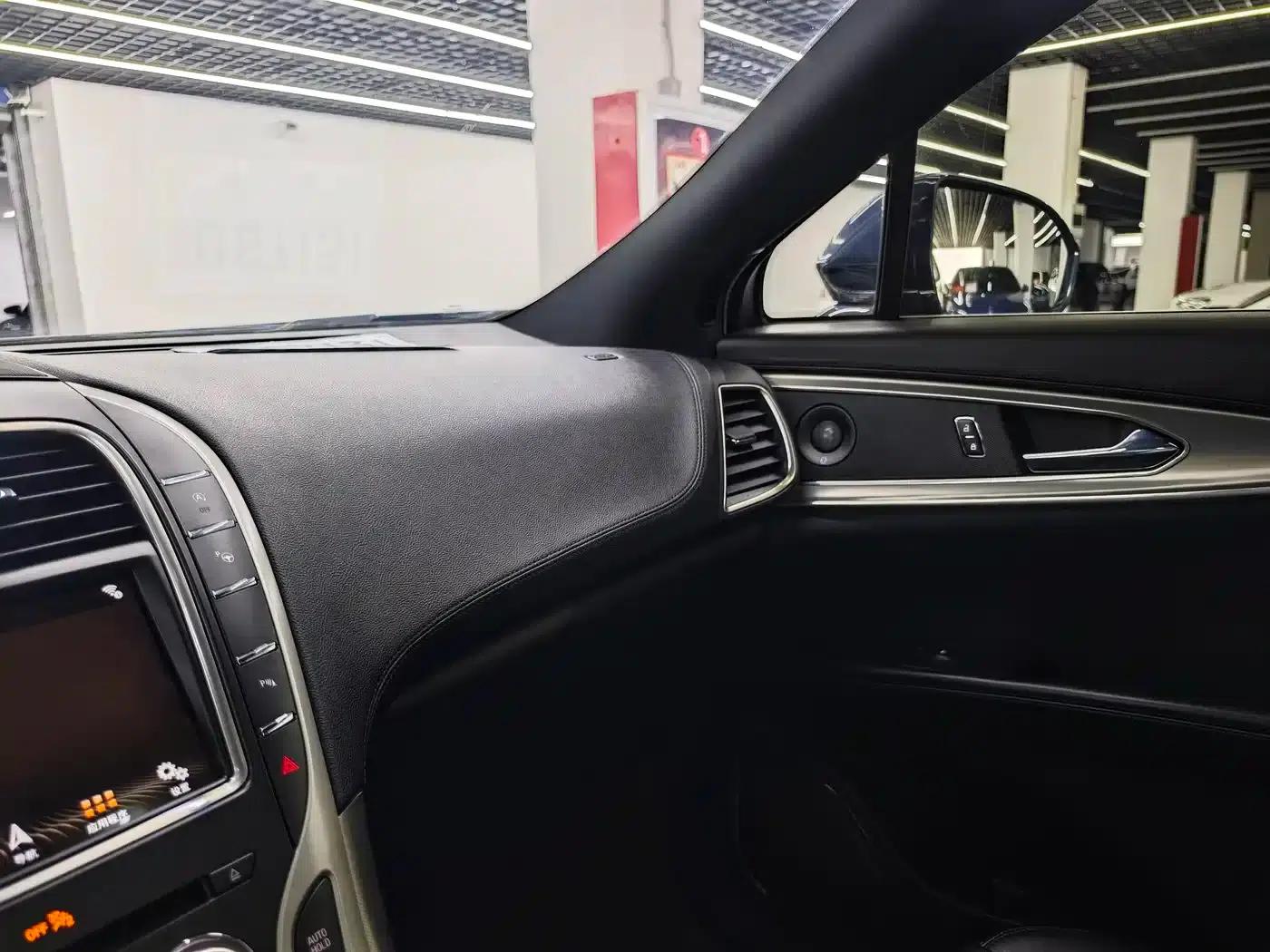 Lincoln MKX 2015 2.0T AWD Premium Edition — миниатюра 18
