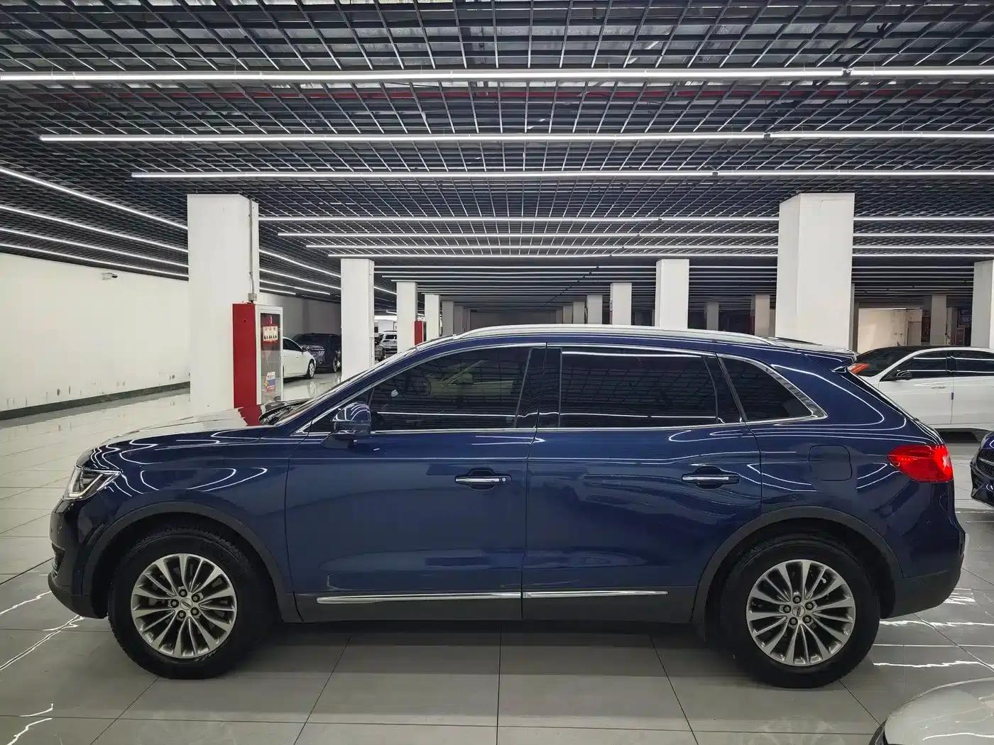 Lincoln MKX 2015 2.0T AWD Premium Edition — миниатюра 3