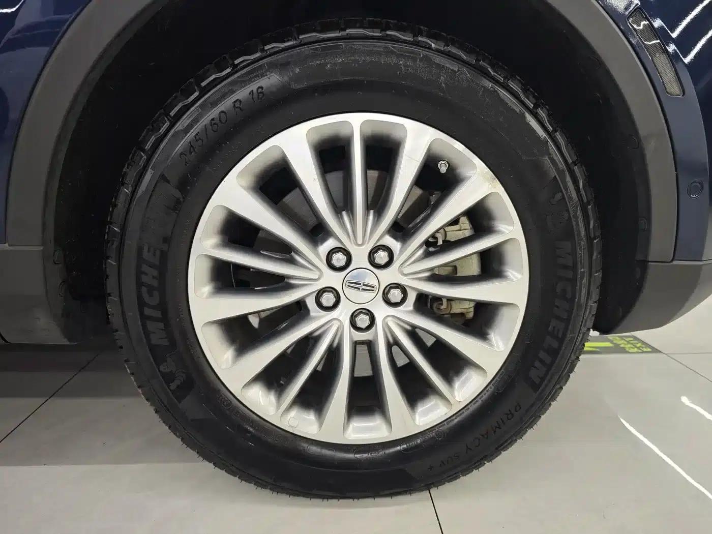 Lincoln MKX 2015 2.0T AWD Premium Edition — миниатюра 6