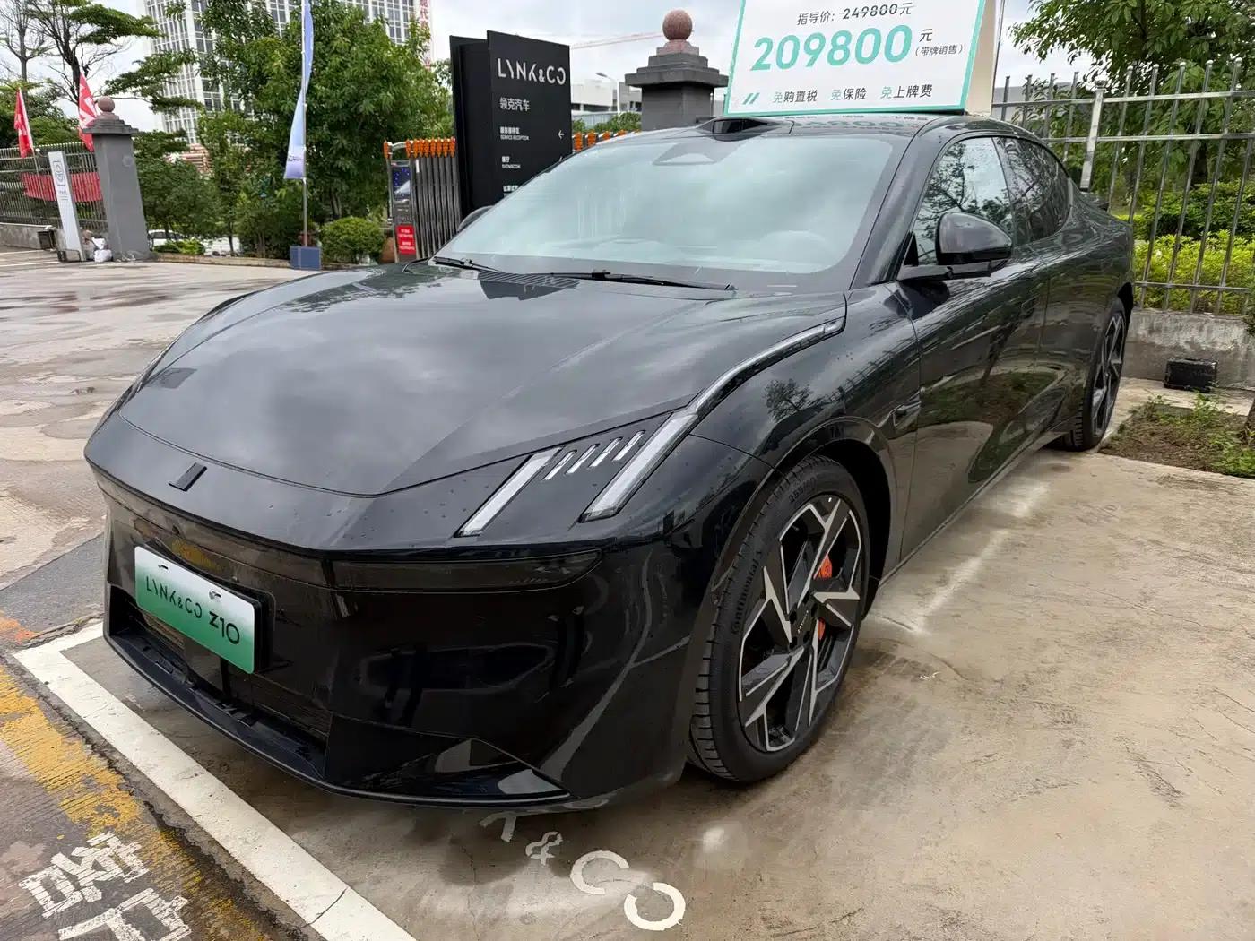 Lynk & Co Z10 2025 Model 95kWh 702km AWD Halo — миниатюра 1