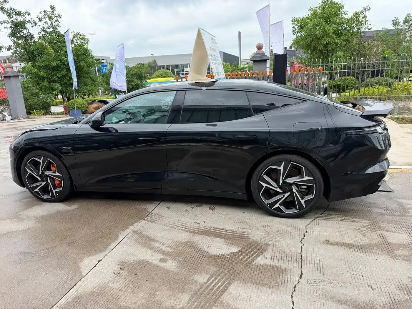 Lynk & Co Z10 2025 Model 95kWh 702km AWD Halo — миниатюра 10