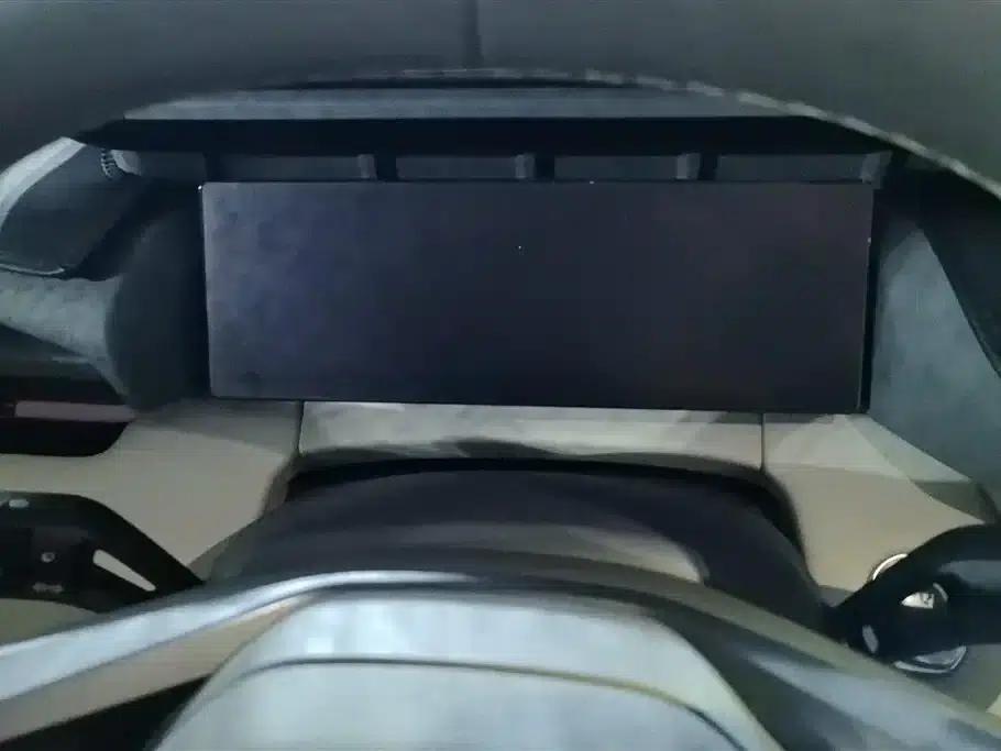 Lynk & Co 06 EM-P 2023 Model, EM-P 126km Long Range Halo — миниатюра 14