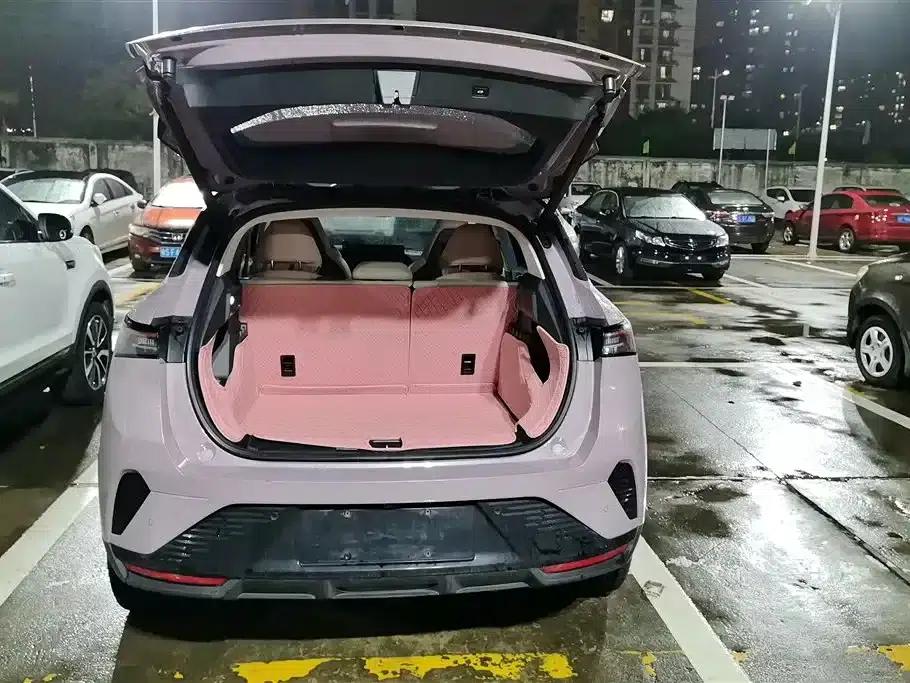 Lynk & Co 06 EM-P 2023 Model, EM-P 126km Long Range Halo — миниатюра 4