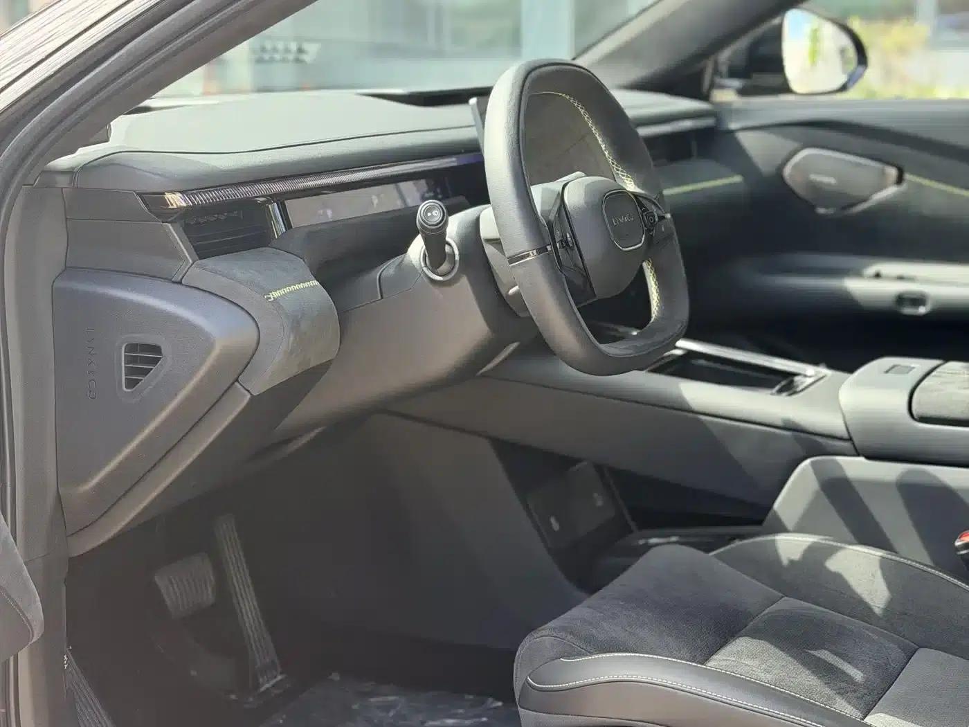 Lynk & Co 10 2025 240 AWD Ultra Sport Edition H7 — миниатюра 7