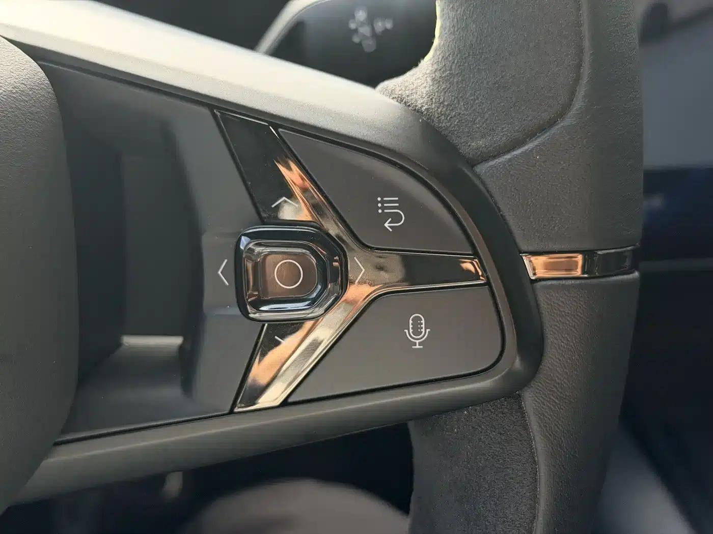 Lynk & Co 10 2025 240 AWD Ultra Sport Edition H7 — миниатюра 10