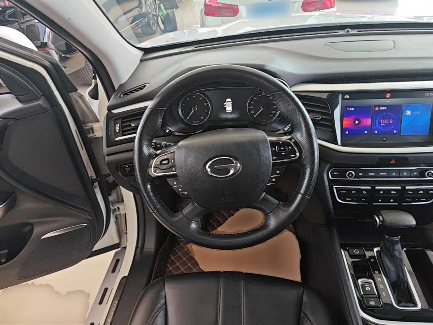 GAC Trumpchi GS7 2017 320T Two-Wheel-Drive Luxury Model — миниатюра 14