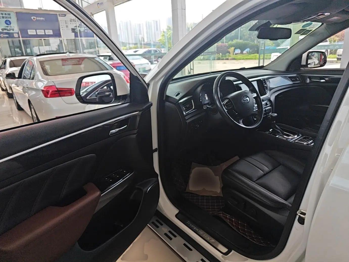 GAC Trumpchi GS7 2017 320T Two-Wheel-Drive Luxury Model — миниатюра 19