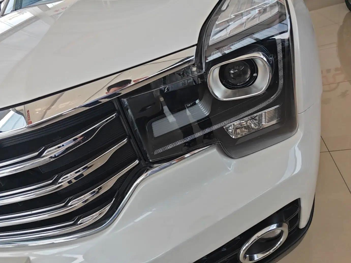 GAC Trumpchi GS7 2017 320T Two-Wheel-Drive Luxury Model — миниатюра 9