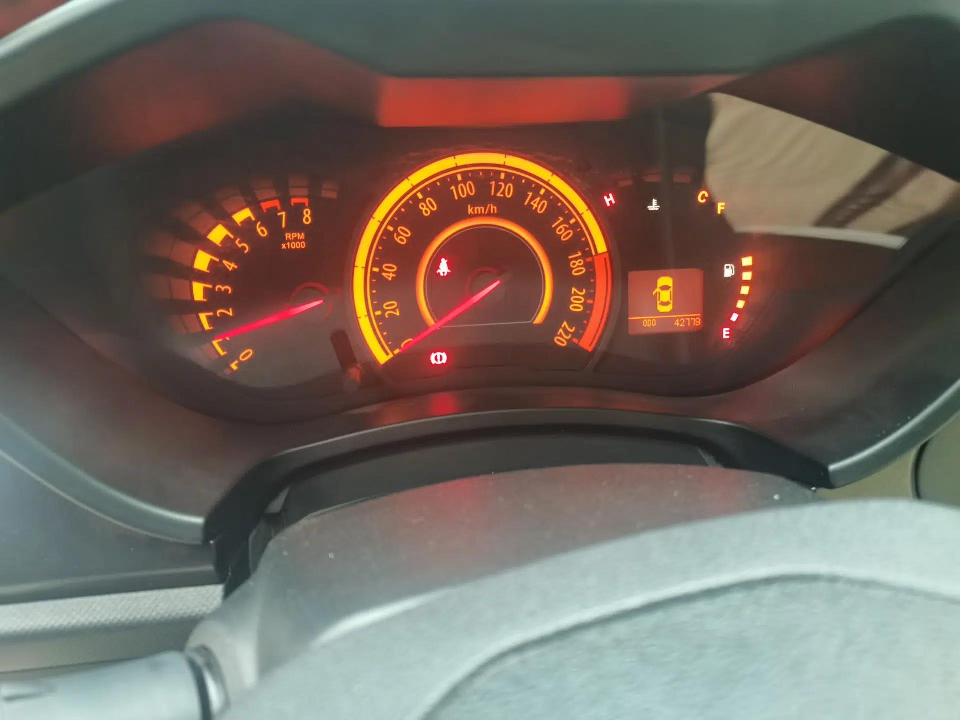 GAC Trumpchi GA3 2013 1.6L Manual Elite Edition — миниатюра 13