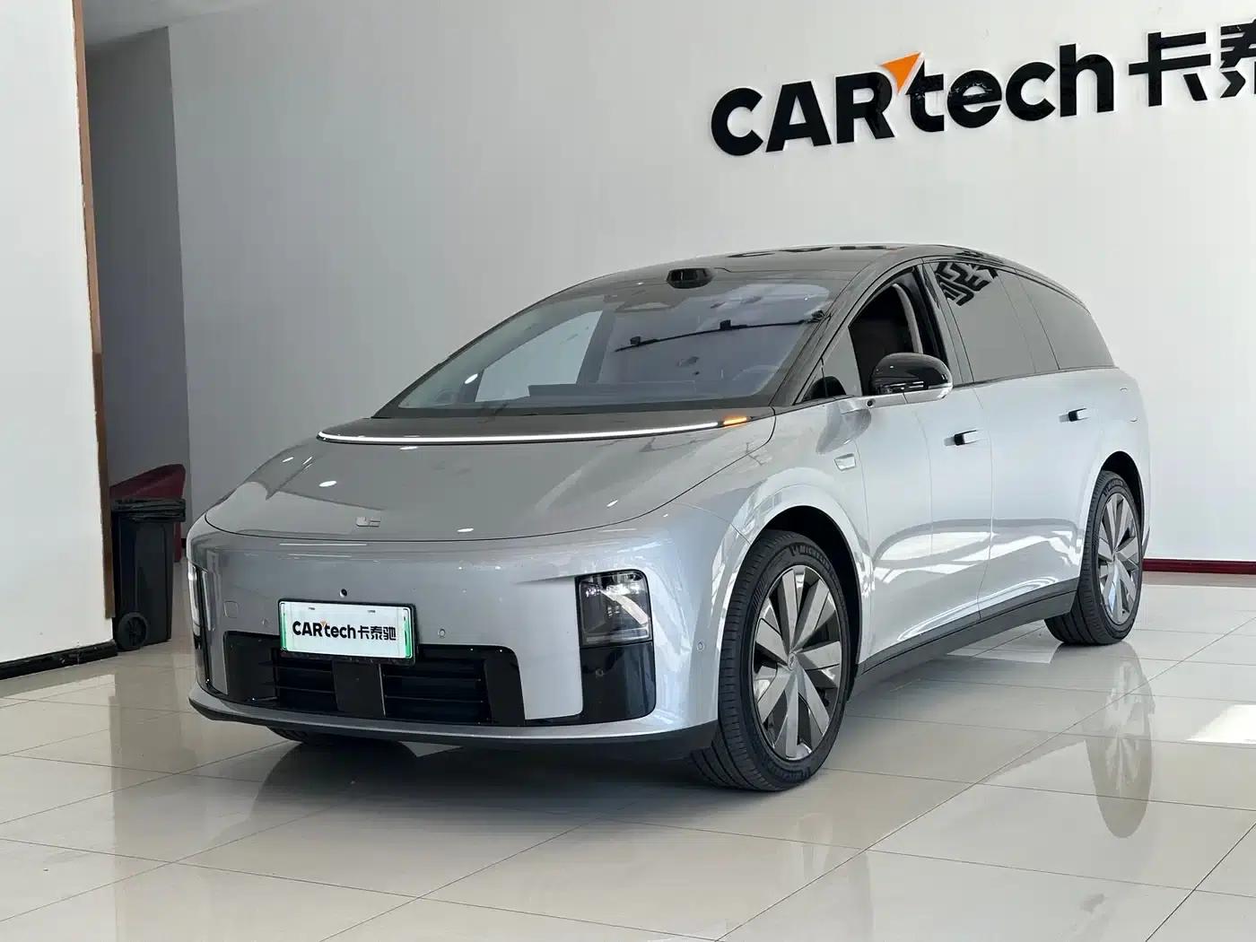 Li Auto i8 2025 Standard Edition — миниатюра 1