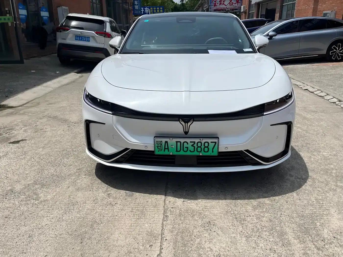 Voyah Chase 2023 AWD Standard Edition — миниатюра 2