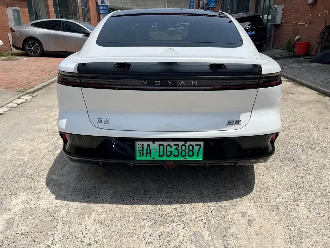 Voyah Chase 2023 AWD Standard Edition — миниатюра 13