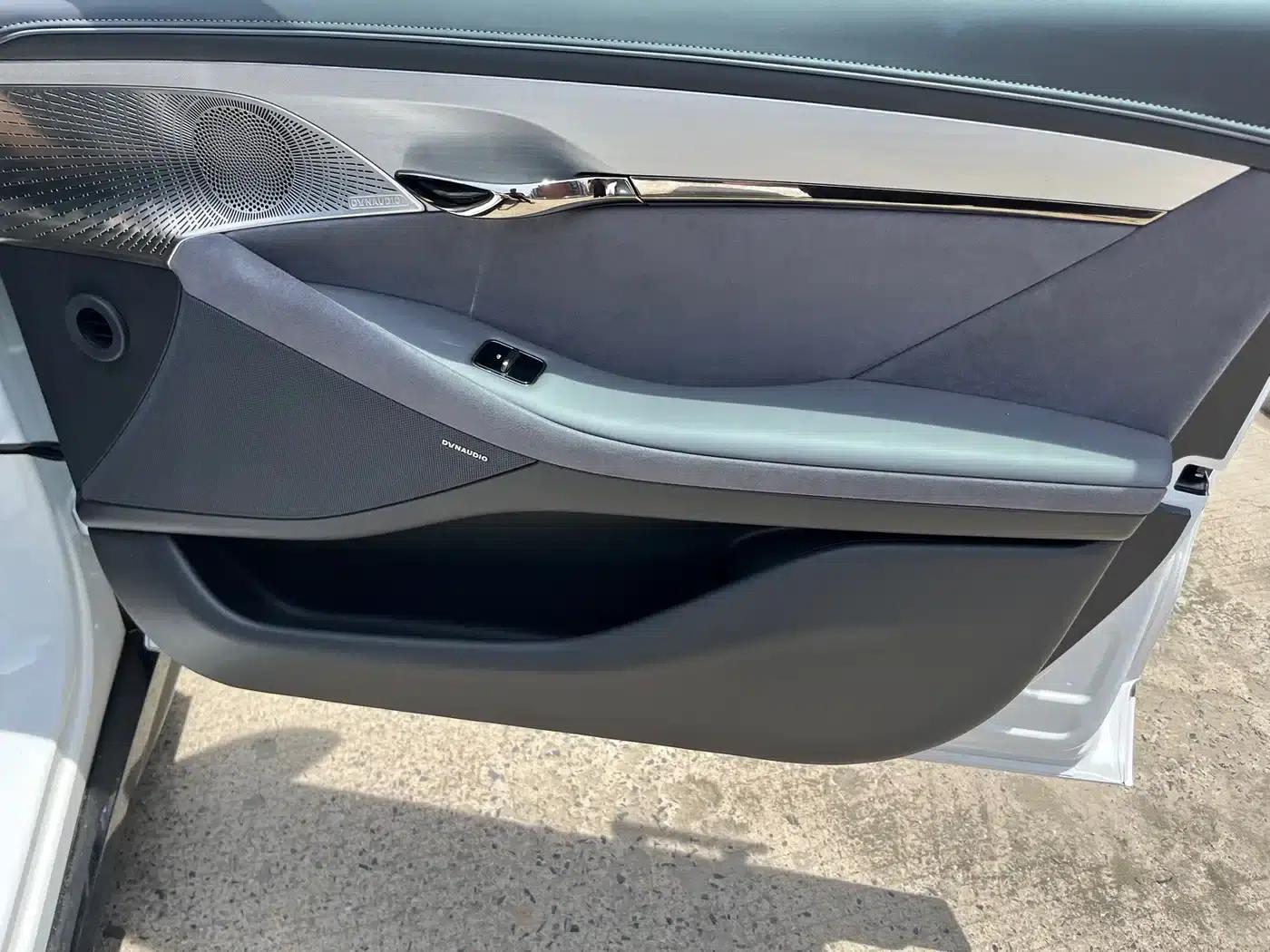 Voyah Chase 2023 AWD Standard Edition — миниатюра 5