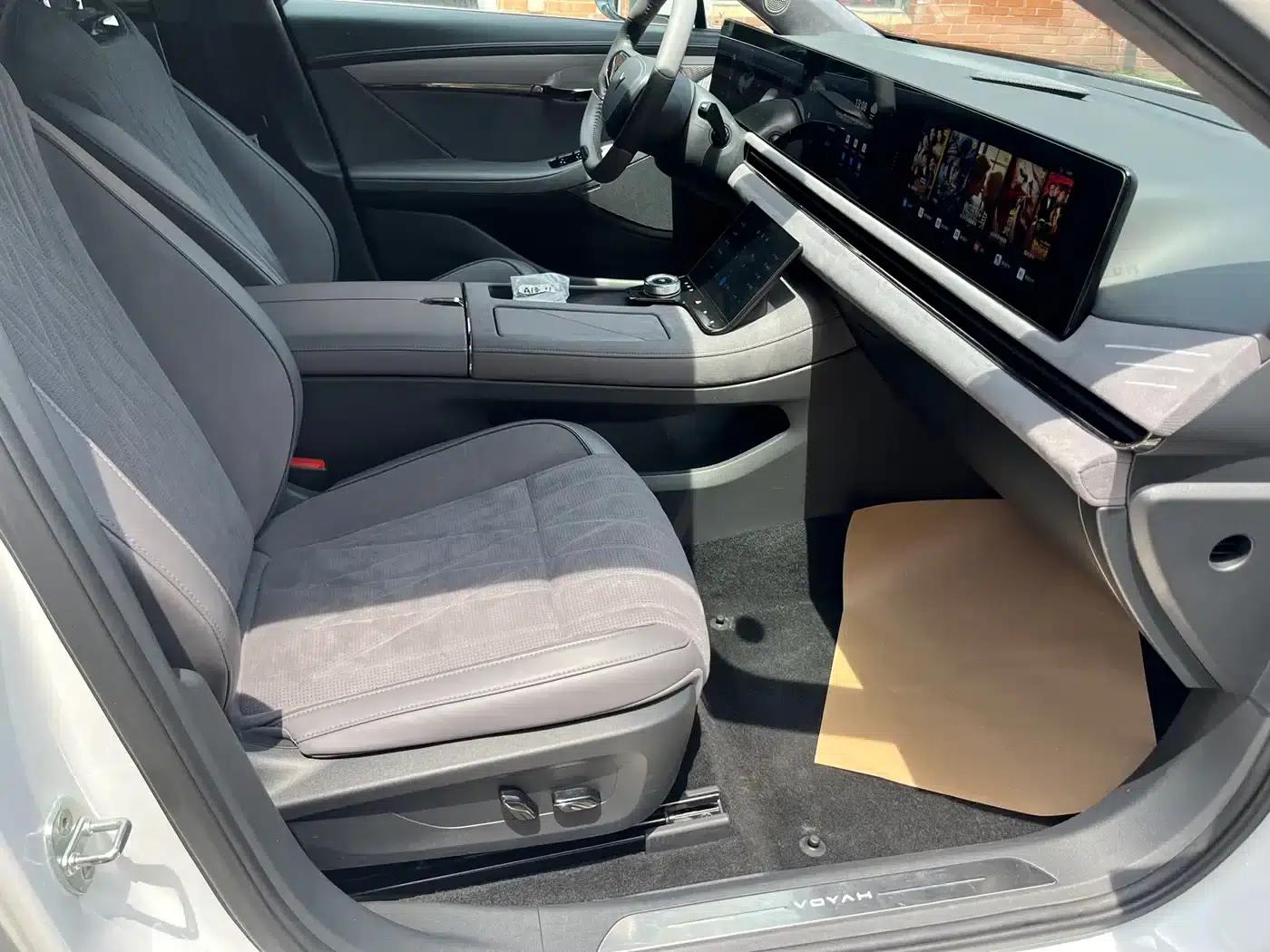 Voyah Chase 2023 AWD Standard Edition — миниатюра 6
