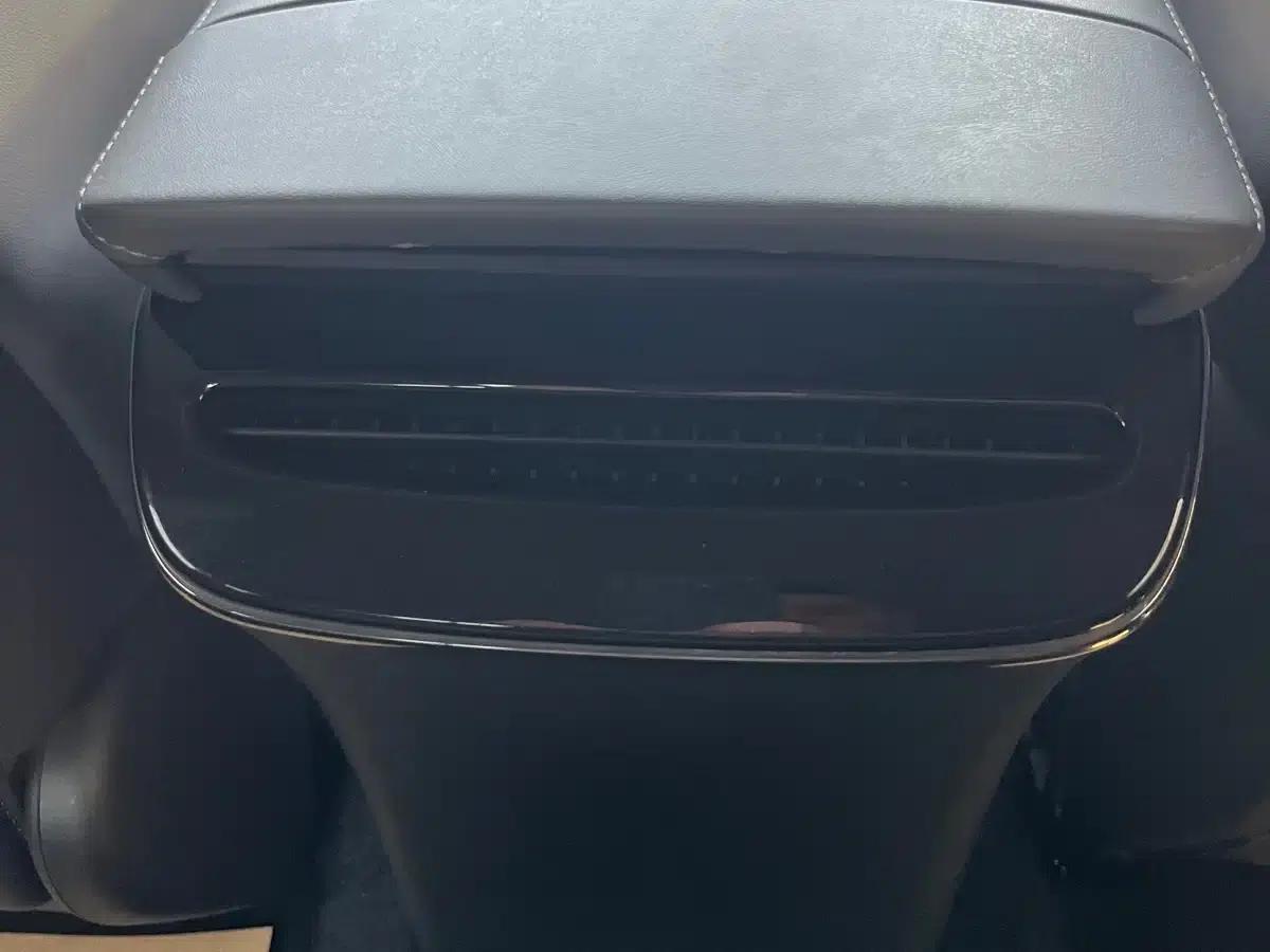 Voyah Chase 2023 AWD Standard Edition — миниатюра 8