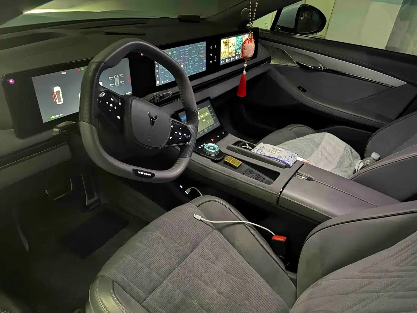 Voyah Chase 2023 AWD Standard Edition — миниатюра 10