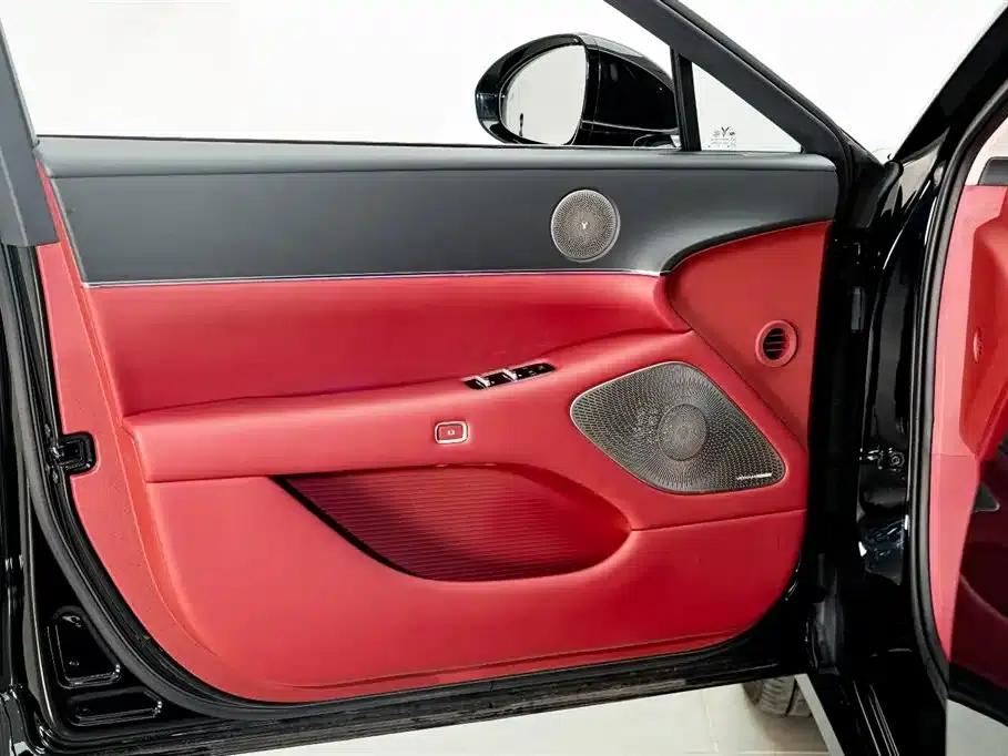 Voyah Chase Light L 2026 All-Wheel Drive Ultra — миниатюра 18