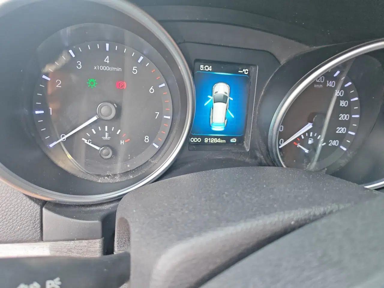Haval H8 2015 2.0T Two-Wheel Drive Comfort Version — миниатюра 13