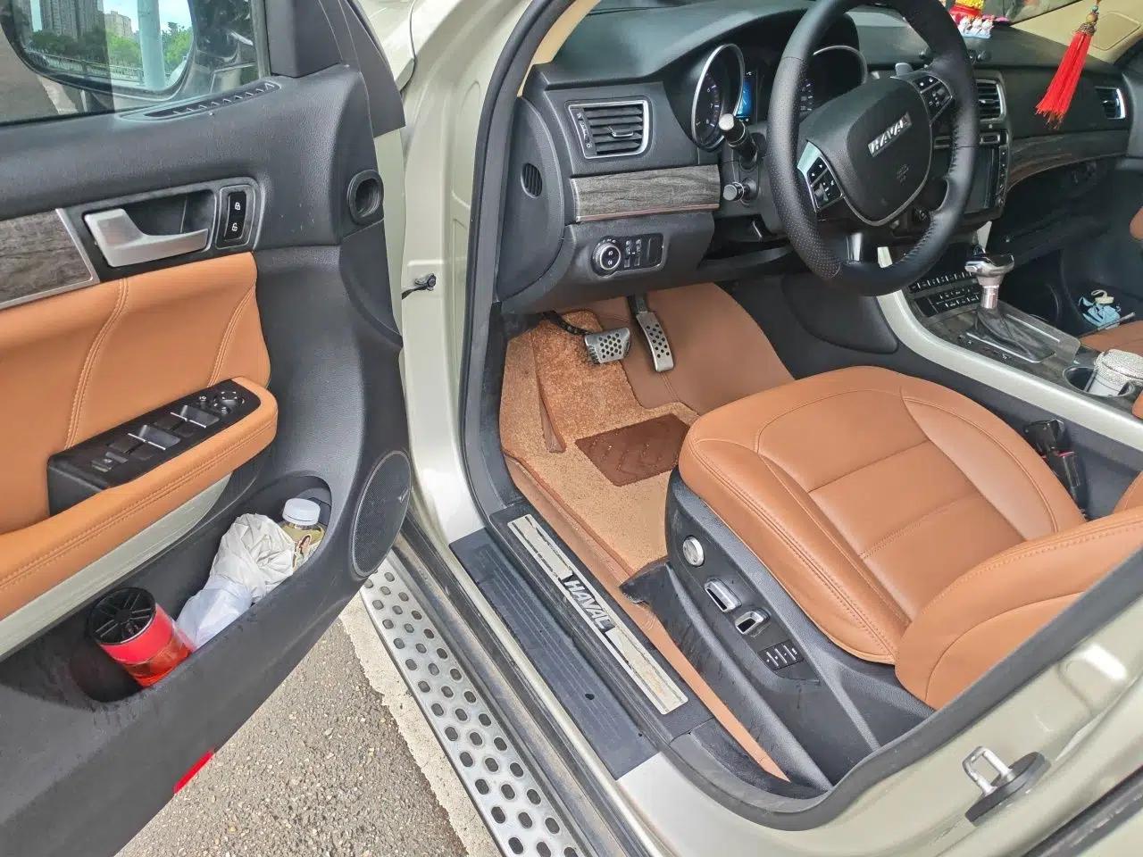 Haval H8 2015 2.0T Two-Wheel Drive Comfort Version — миниатюра 17
