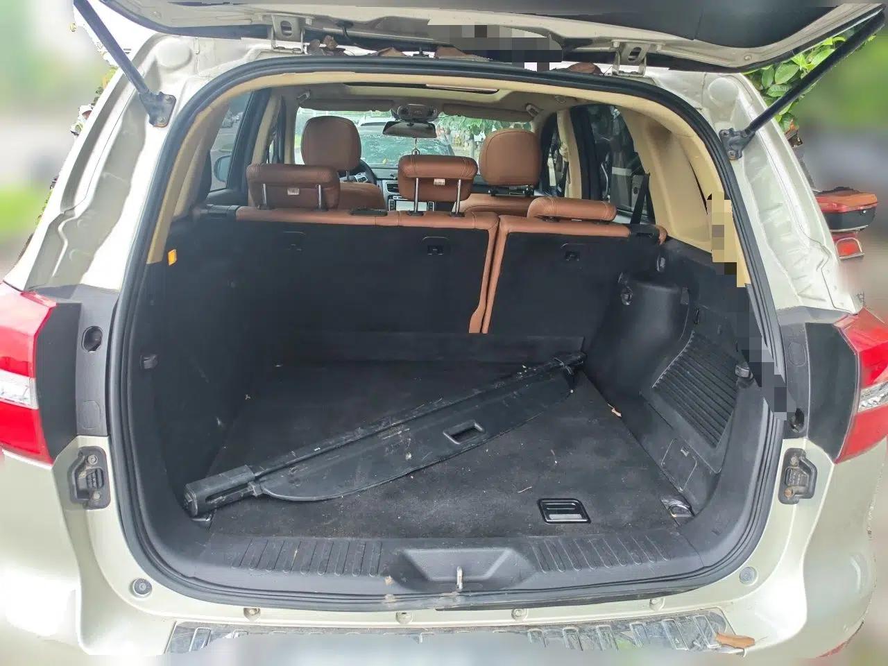 Haval H8 2015 2.0T Two-Wheel Drive Comfort Version — миниатюра 20