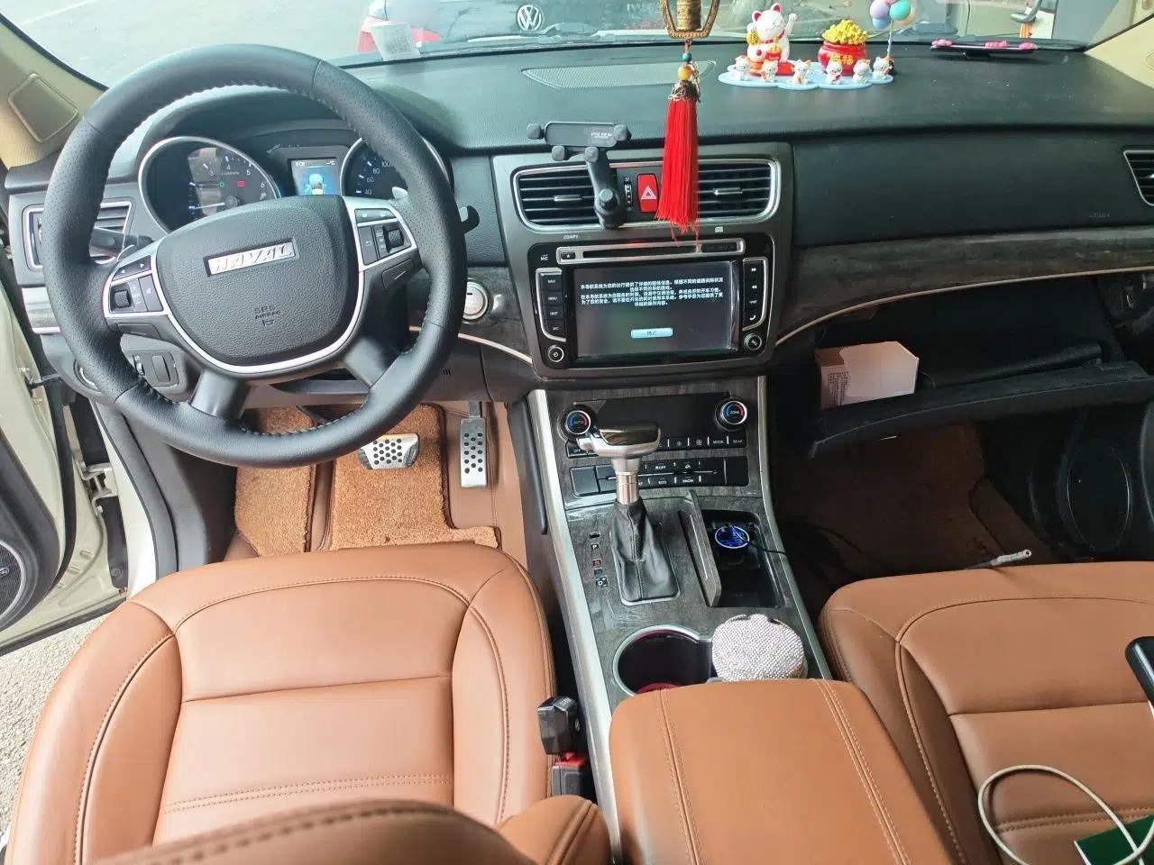 Haval H8 2015 2.0T Two-Wheel Drive Comfort Version — миниатюра 10