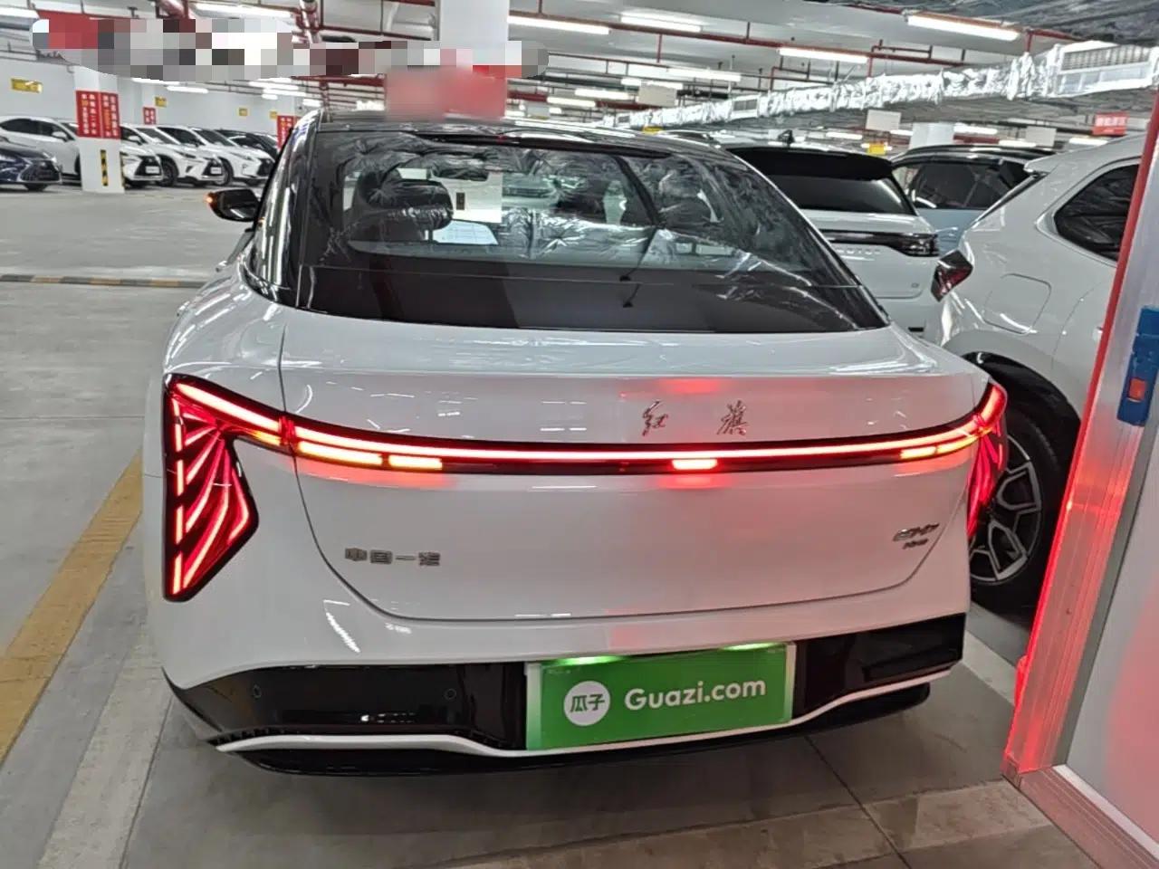 Hongqi EH7 2024 820 Pro Honor Edition — миниатюра 3