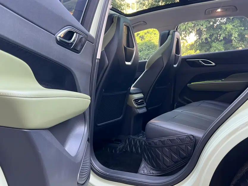 Hongqi HS3 2023 1.5T Two-Wheel Drive Shanwei Edition — миниатюра 17