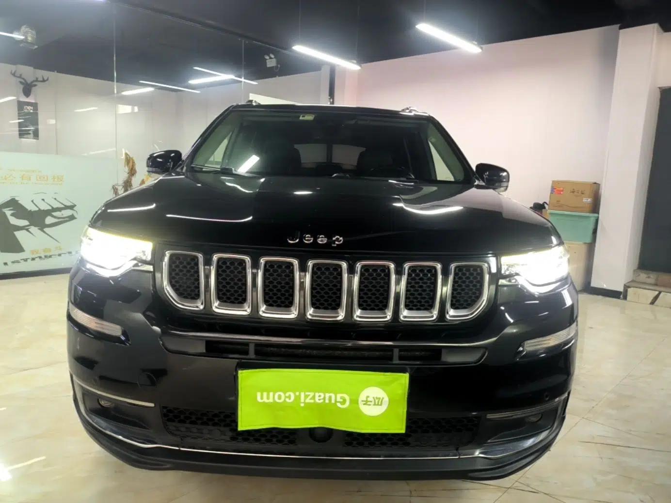 Jeep Grand Commander 2018 2.0T Four-Wheel Drive Prestige Edition China V — миниатюра 2