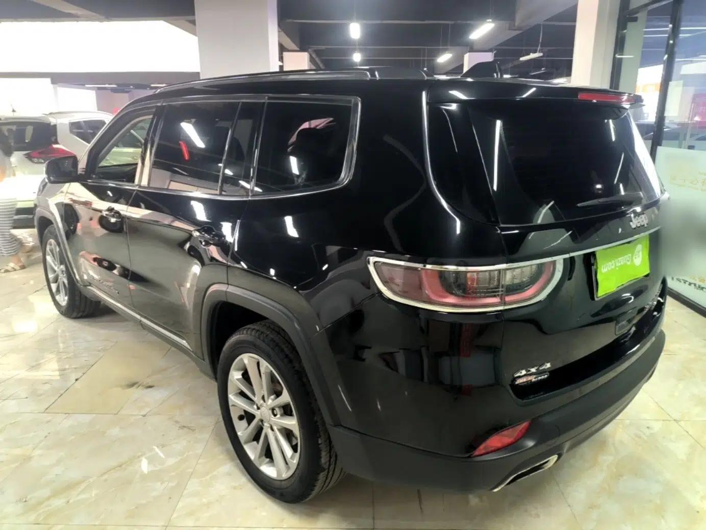 Jeep Grand Commander 2018 2.0T Four-Wheel Drive Prestige Edition China V — миниатюра 4