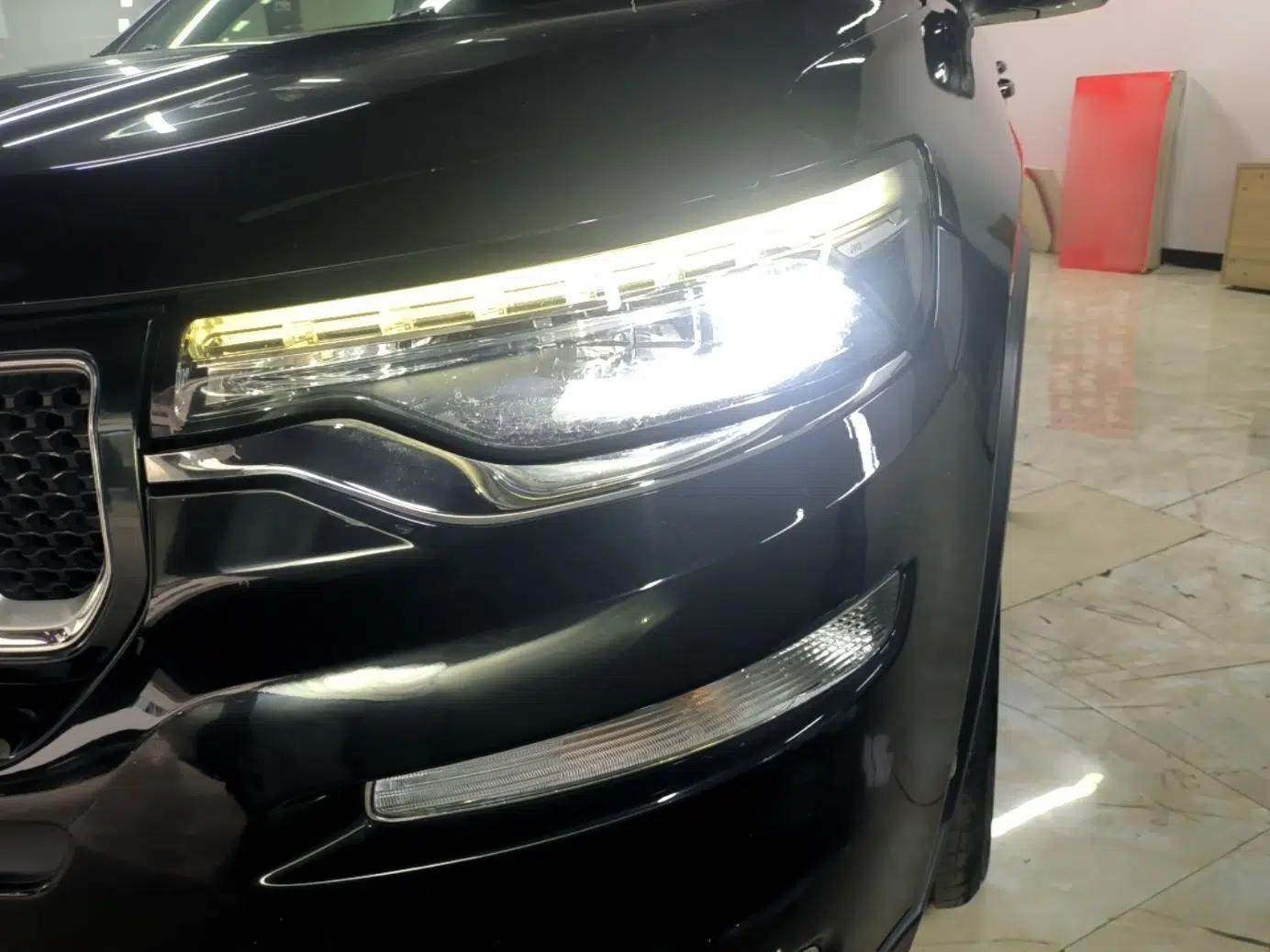 Jeep Grand Commander 2018 2.0T Four-Wheel Drive Prestige Edition China V — миниатюра 9