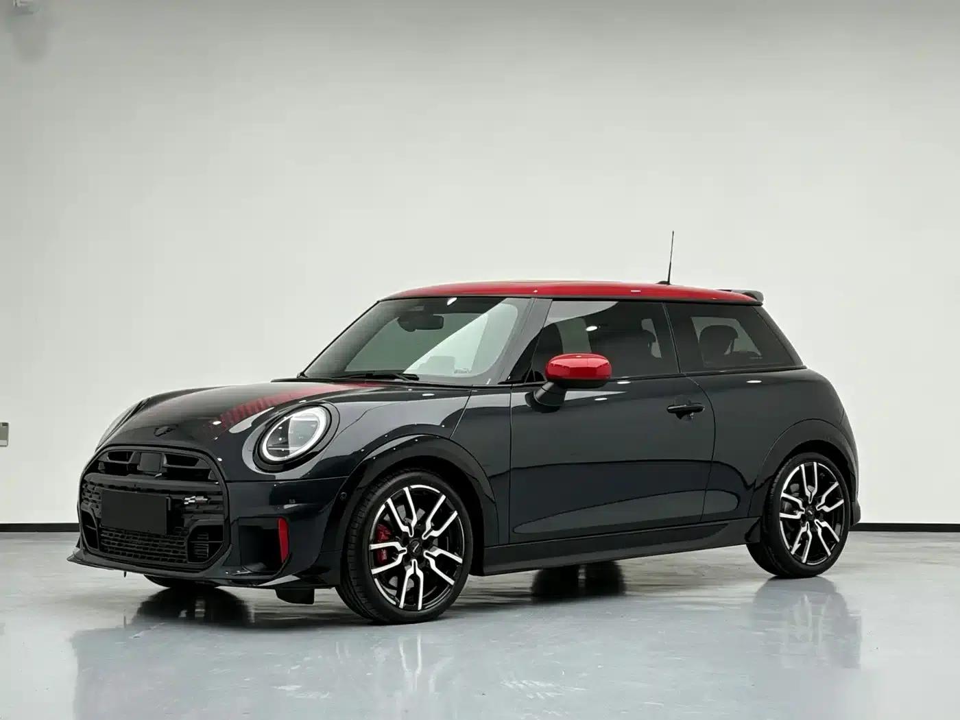 2025 MINI JCW JOHN COOPER WORKS — миниатюра 1