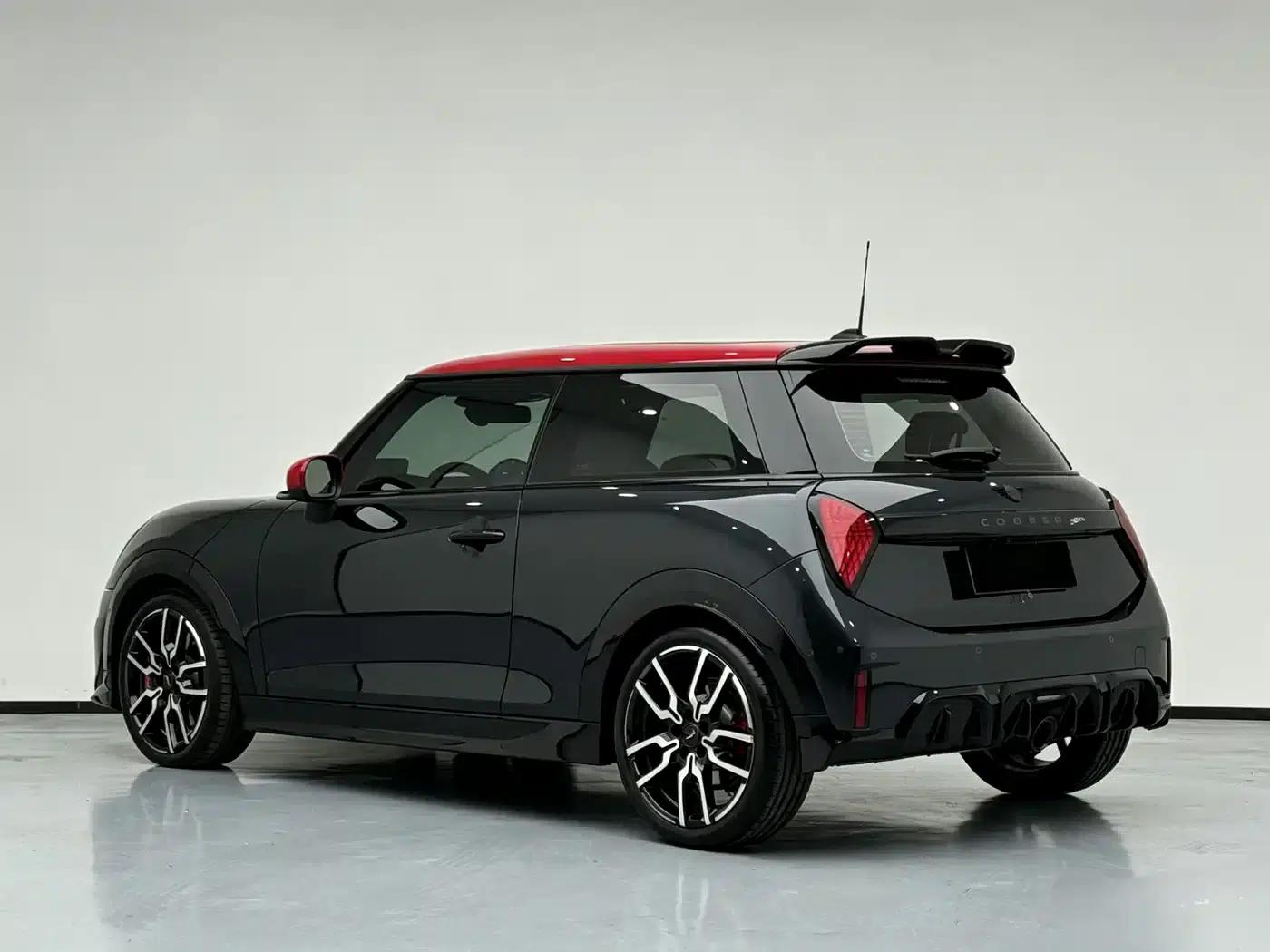 2025 MINI JCW JOHN COOPER WORKS — миниатюра 4
