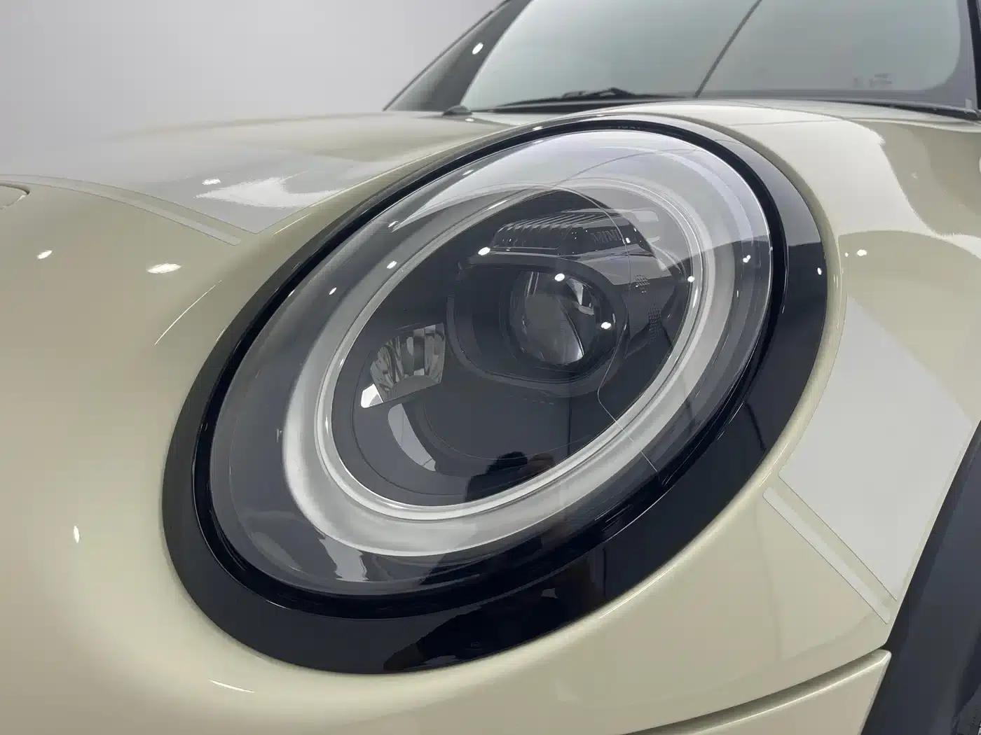 2023 MINI JCW 2.0T JOHN COOPER WORKS Pat Moss Commemorative Edition — миниатюра 15