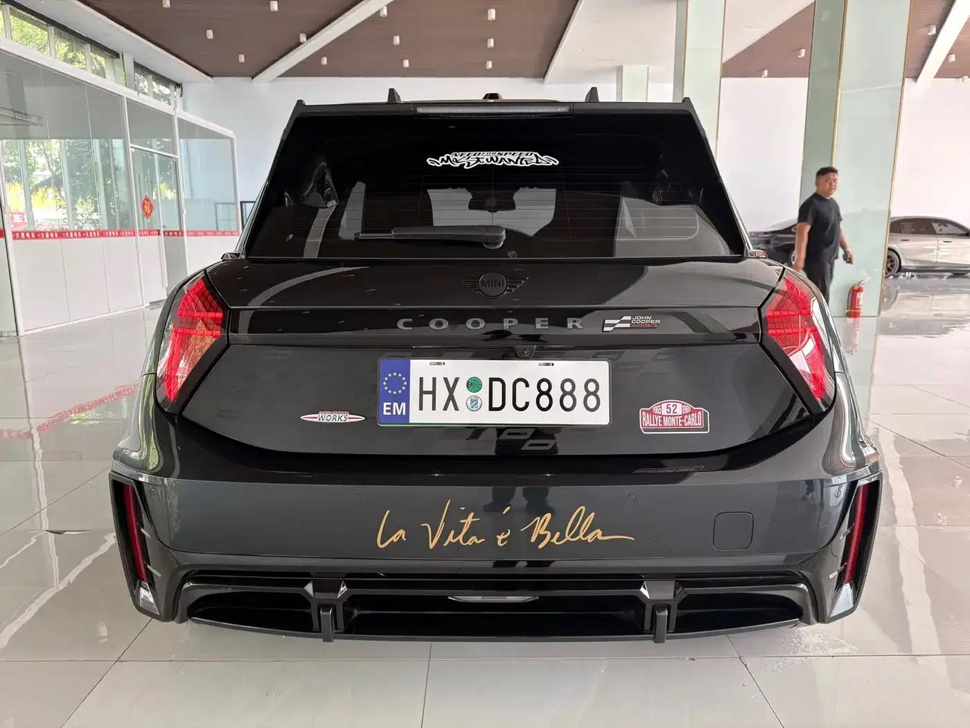 2025 JOHN COOPER WORKS Electric MINI JCW — миниатюра 12